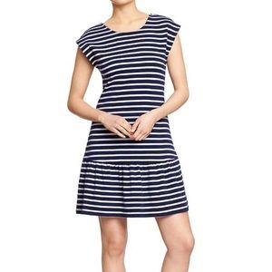 Women’s sleeveless drop waist dress